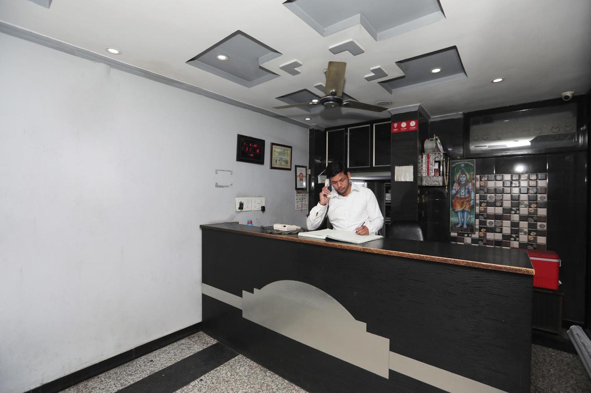 Super Hotel O Athithi Ghaziabad Dış mekan fotoğraf