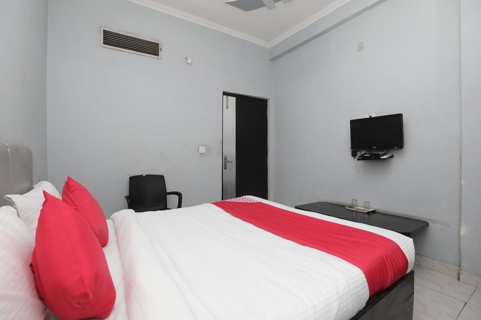Super Hotel O Athithi Ghaziabad Dış mekan fotoğraf