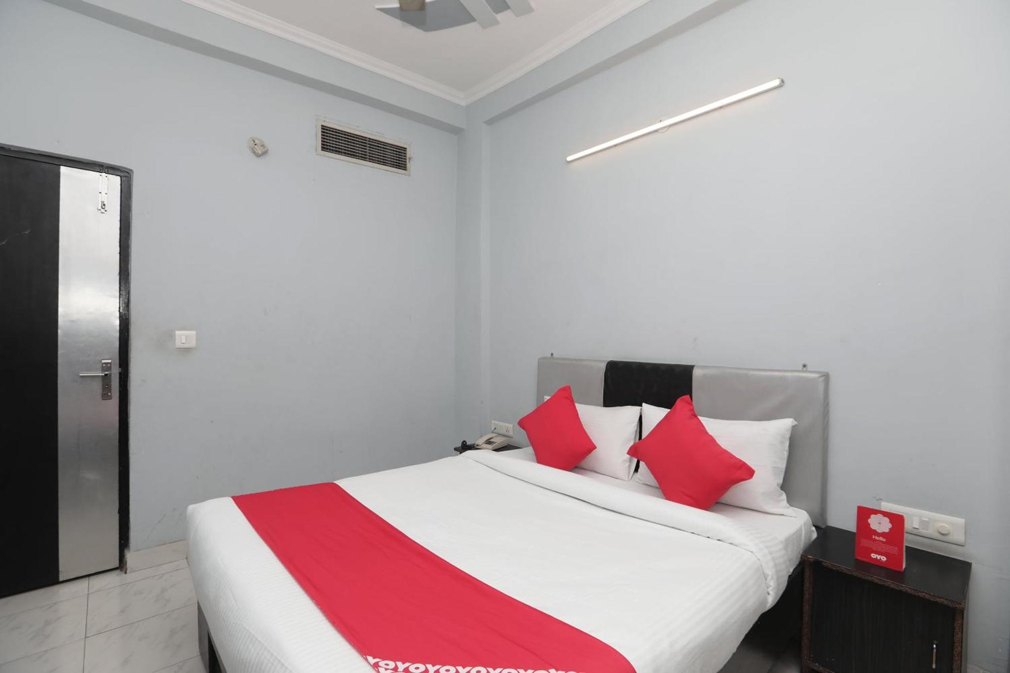 Super Hotel O Athithi Ghaziabad Dış mekan fotoğraf