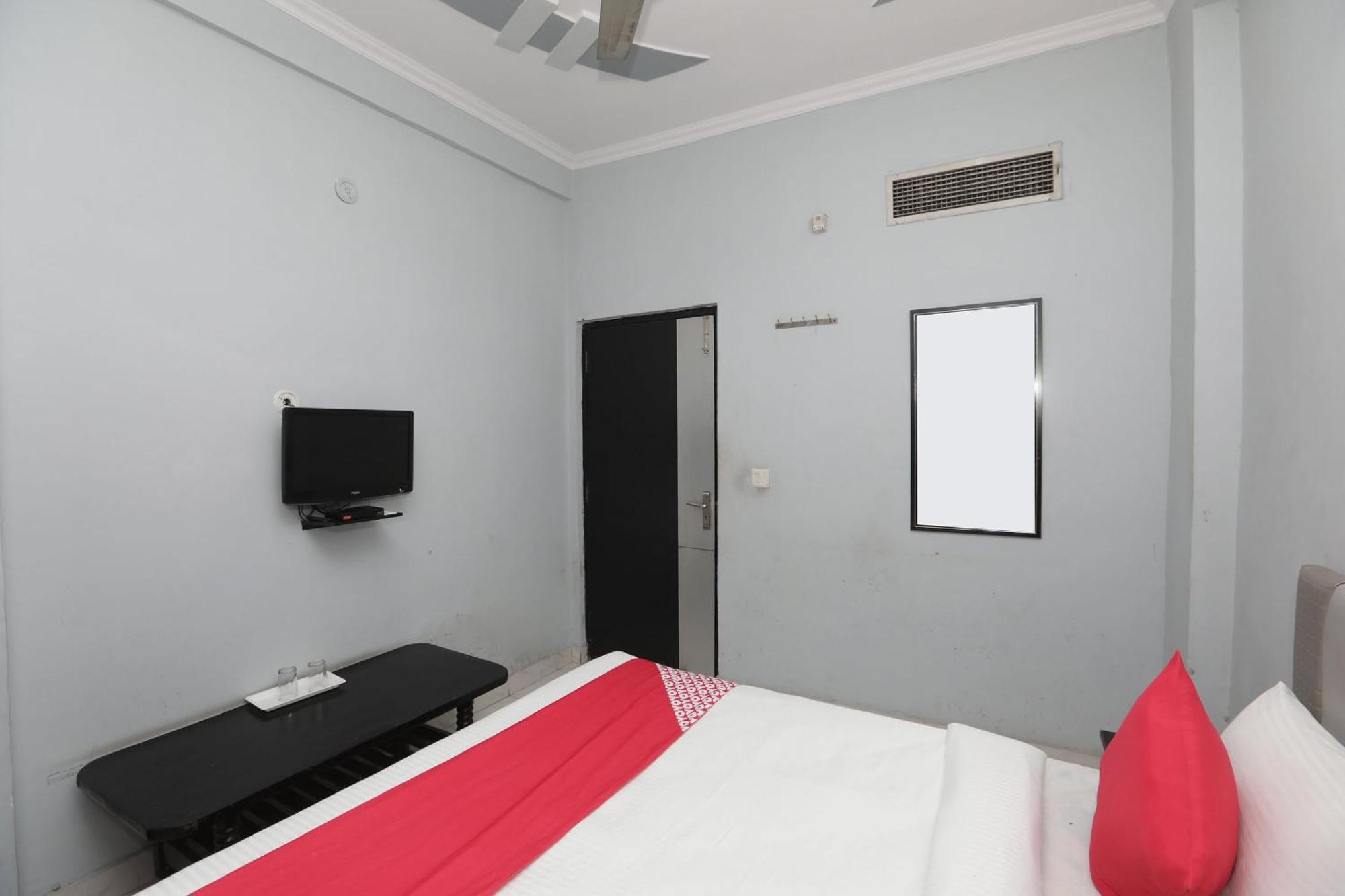 Super Hotel O Athithi Ghaziabad Dış mekan fotoğraf